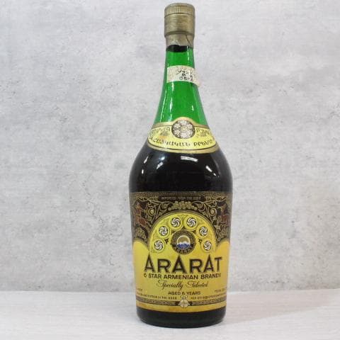 ◇未開栓 ARARAT 6年＆モルダビア ブランデー 2本セット