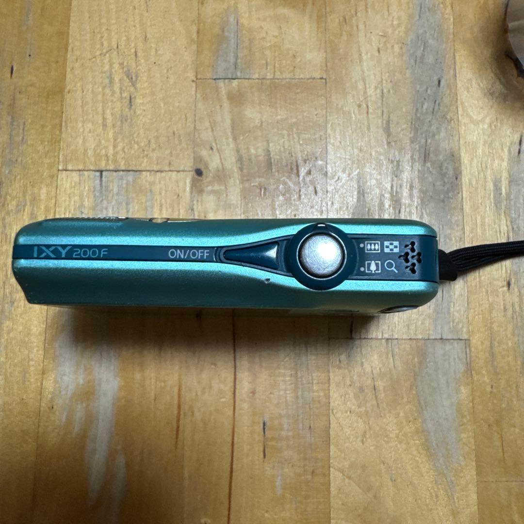 ［ジャンク品］Canon IXY 200f コンパクトデジタルカメラ