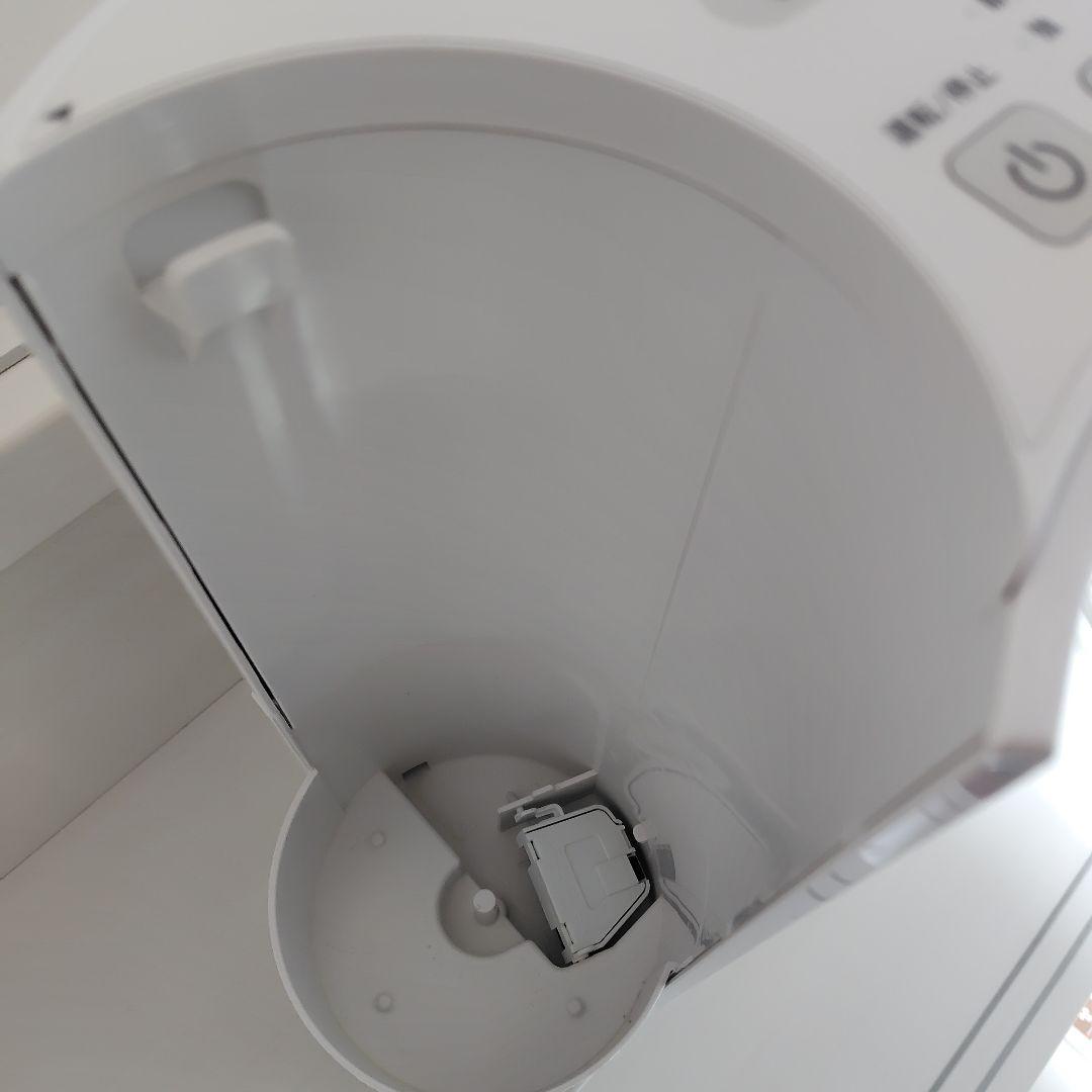 ☆超美品　シャープ 気化式加湿器 HV-R30-W プラズマクラスター