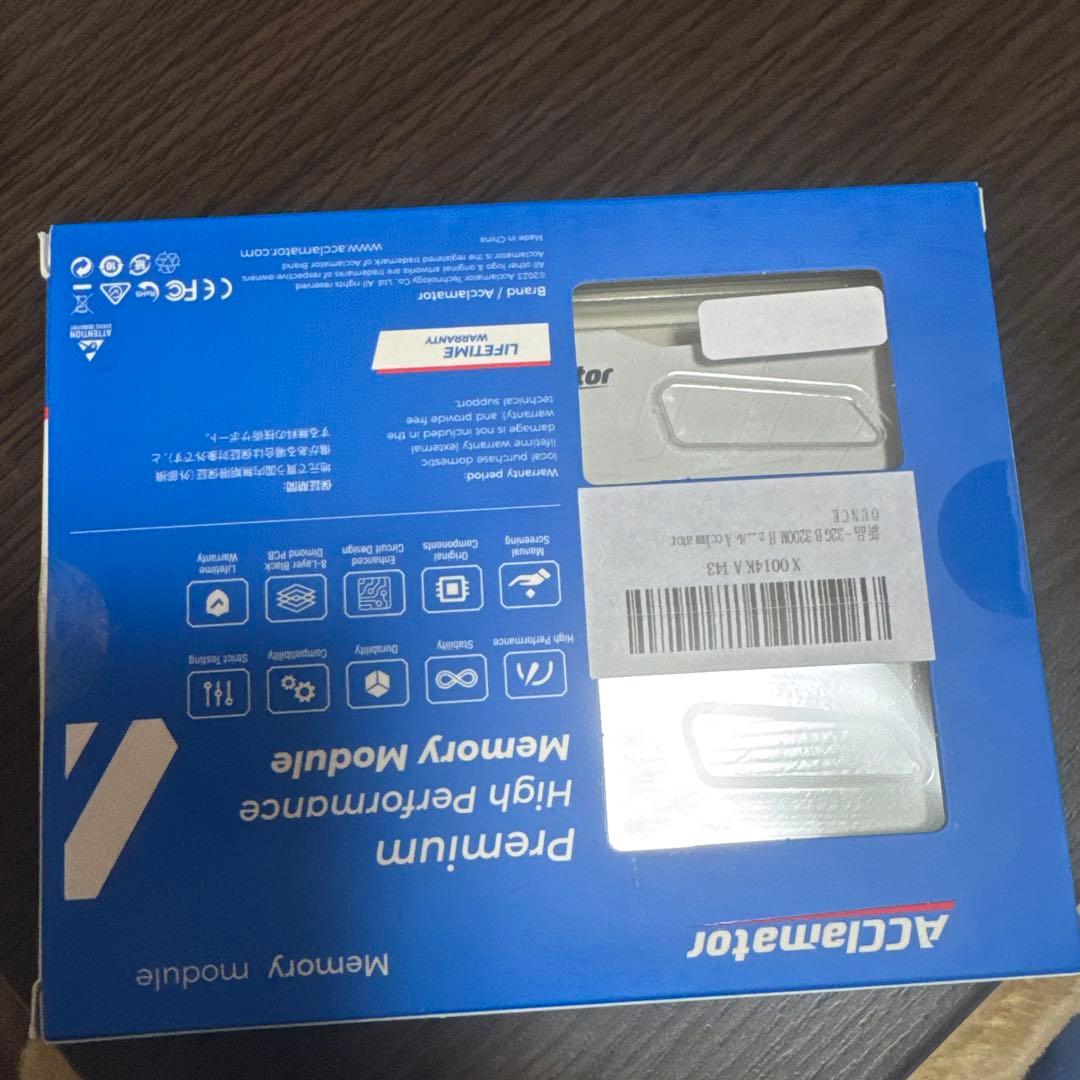 メモリモジュール　32GB 3200MHz DDR4 Acclamator