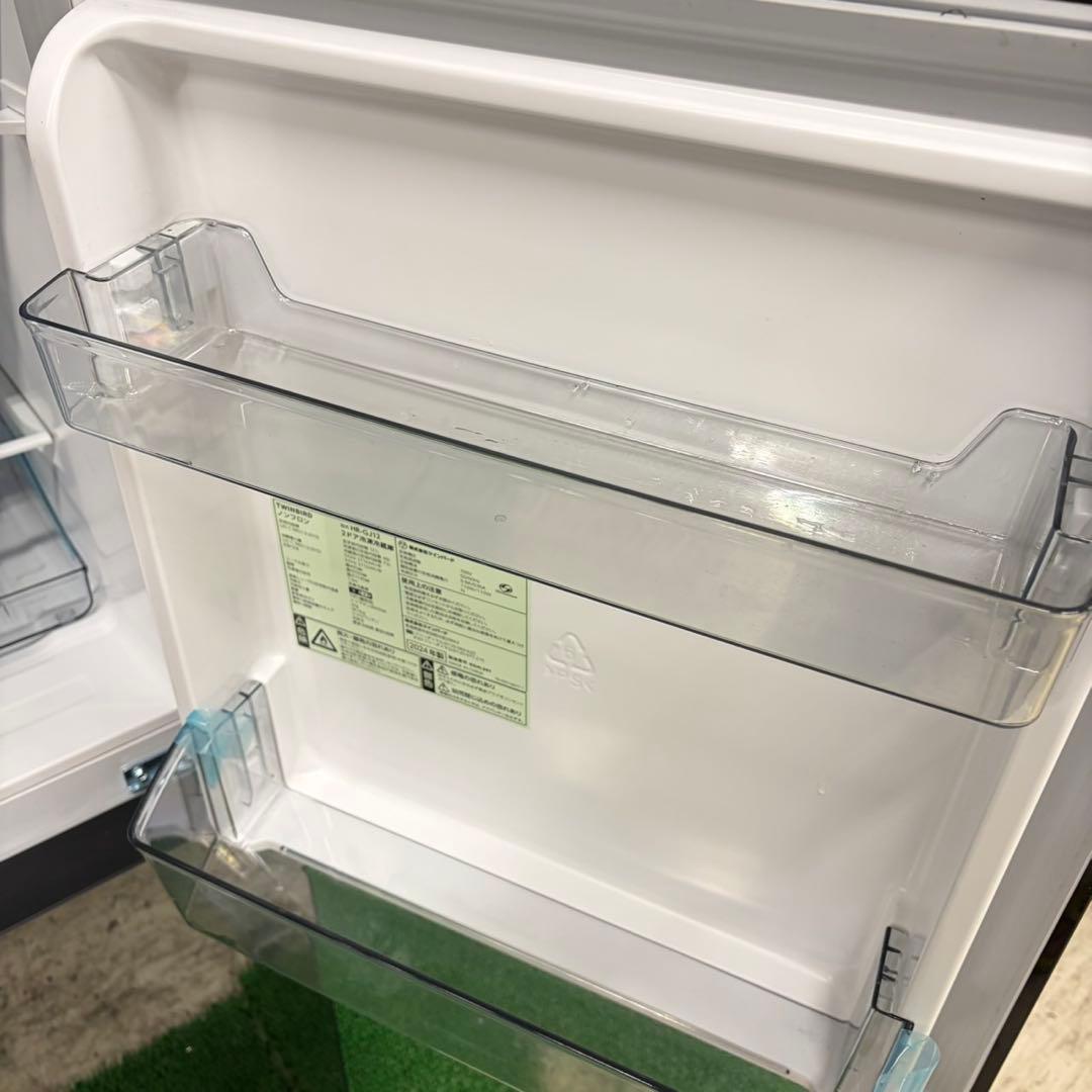 924 関東圏　鏡面　2024年製　冷蔵庫　小型　100L〜200L 超極美品