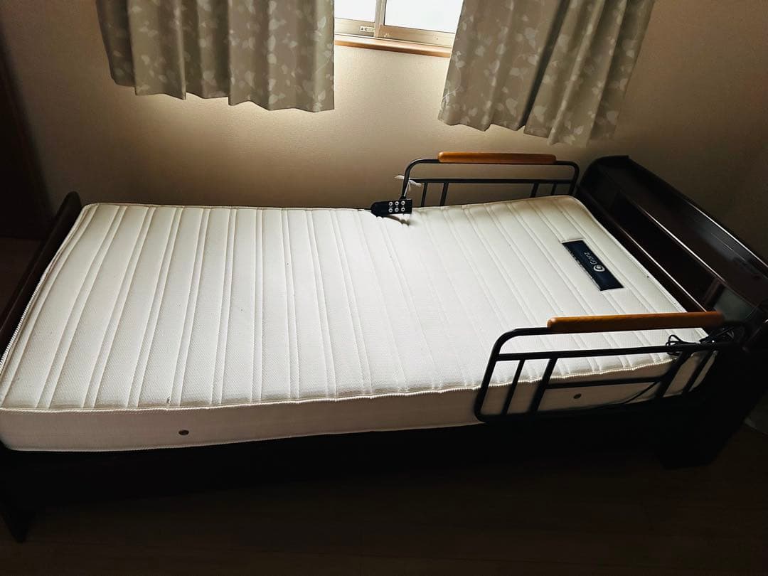 【手渡しのみ】美品 Granz ニトリ 電動ベッド 純正マットレス付き