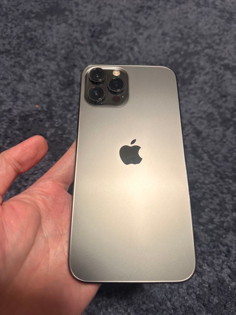Apple iPhone12 Pro max 256Gグラファイト自撮カメラ故障