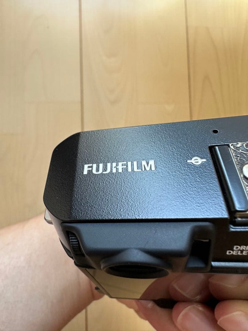 FUJIFILM X-E4 本体と付属品一式