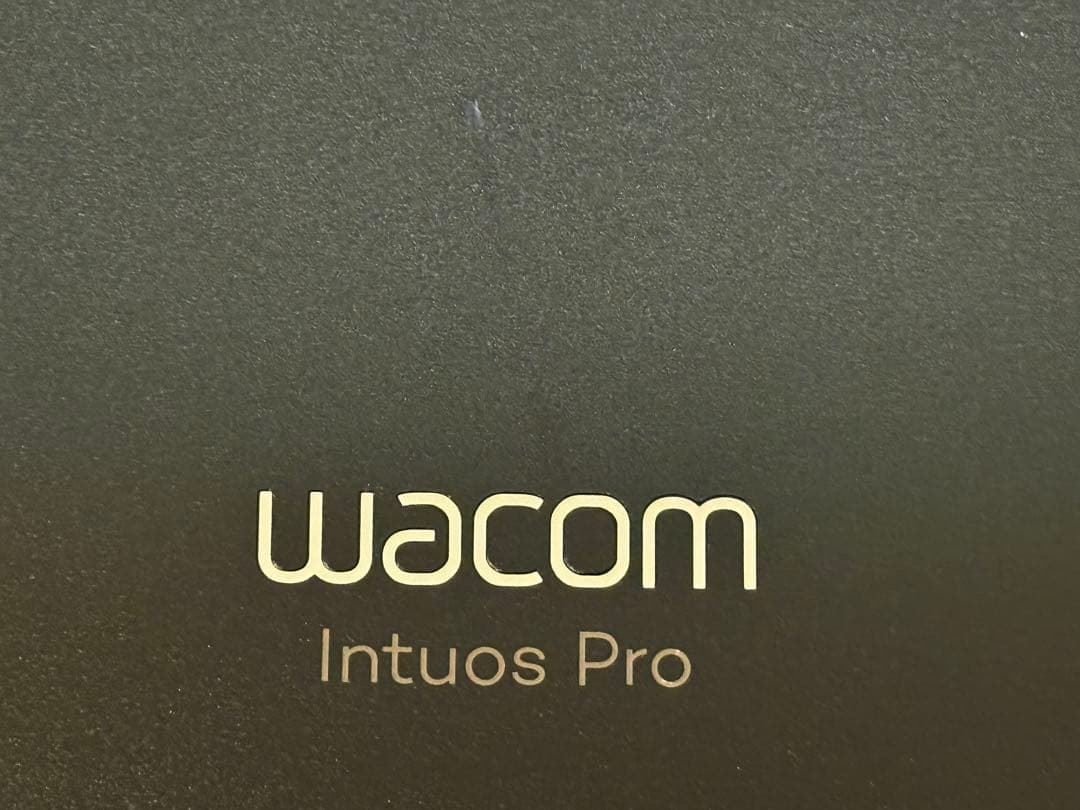【美品】Wacom Intuos pro PTH-660 ペンタブ
