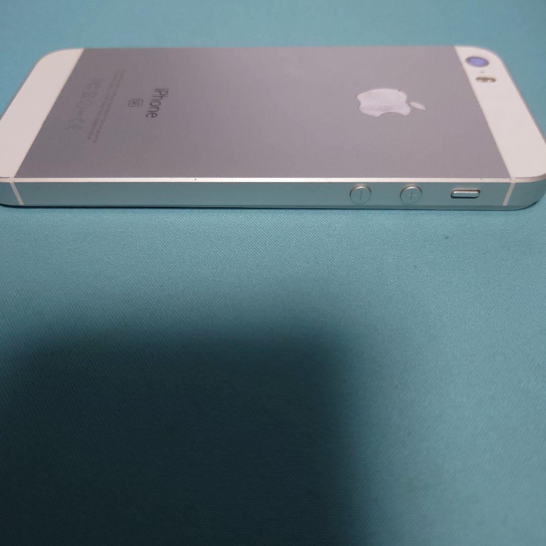 Apple iPhone SE シルバー