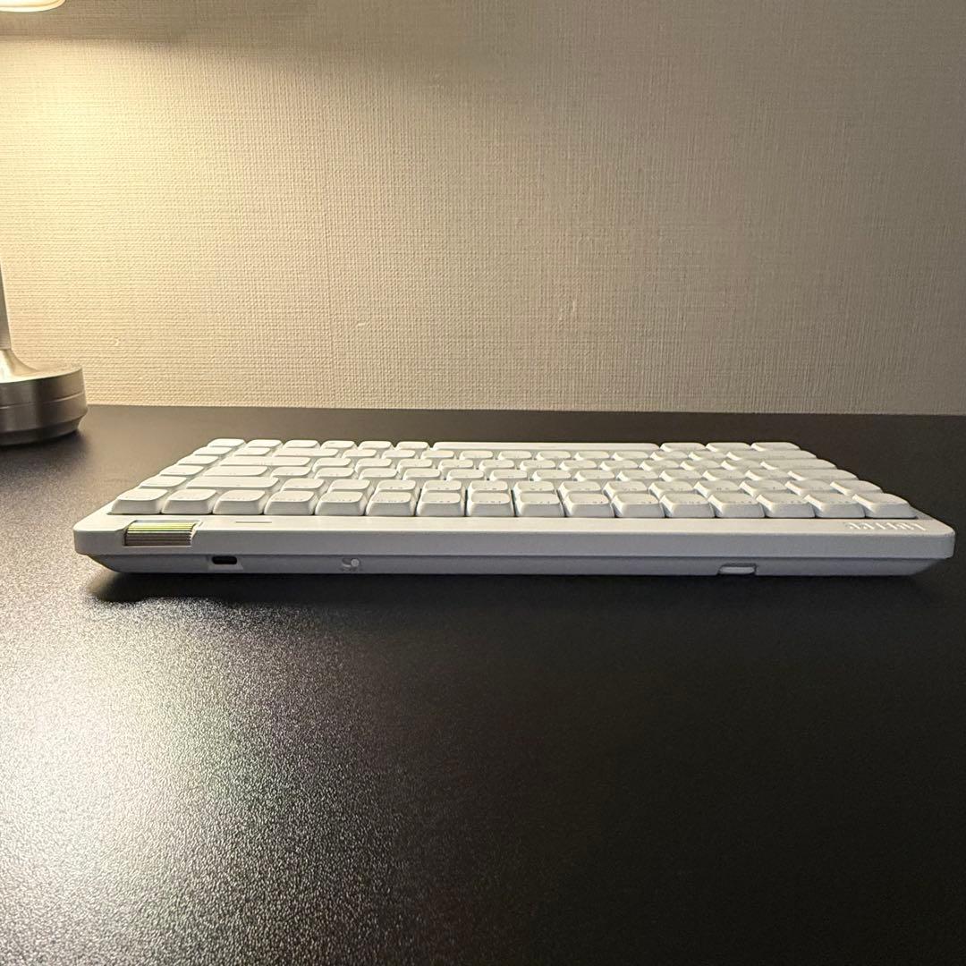 LOFREE flow lite 84 ホワイト US配列