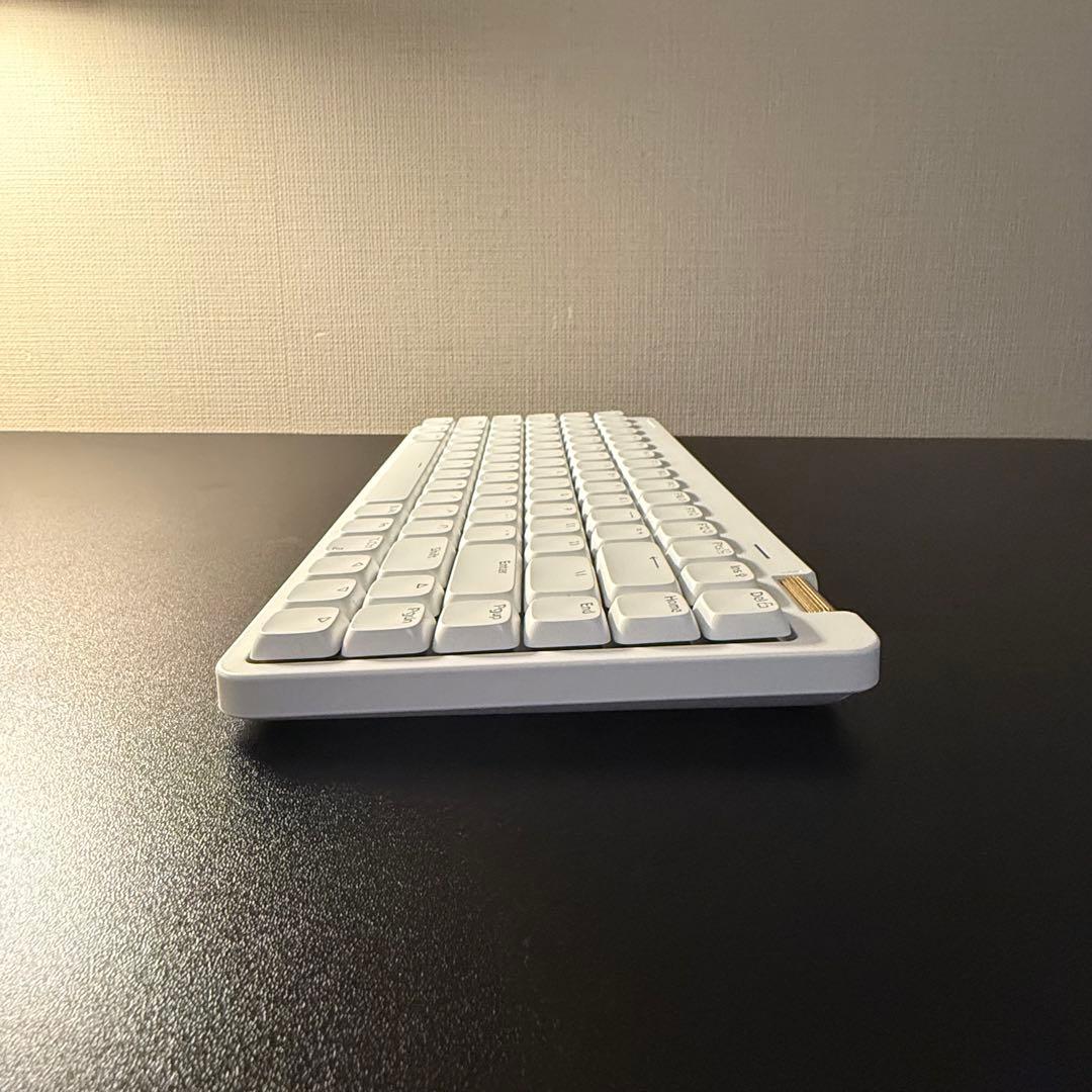 LOFREE flow lite 84 ホワイト US配列