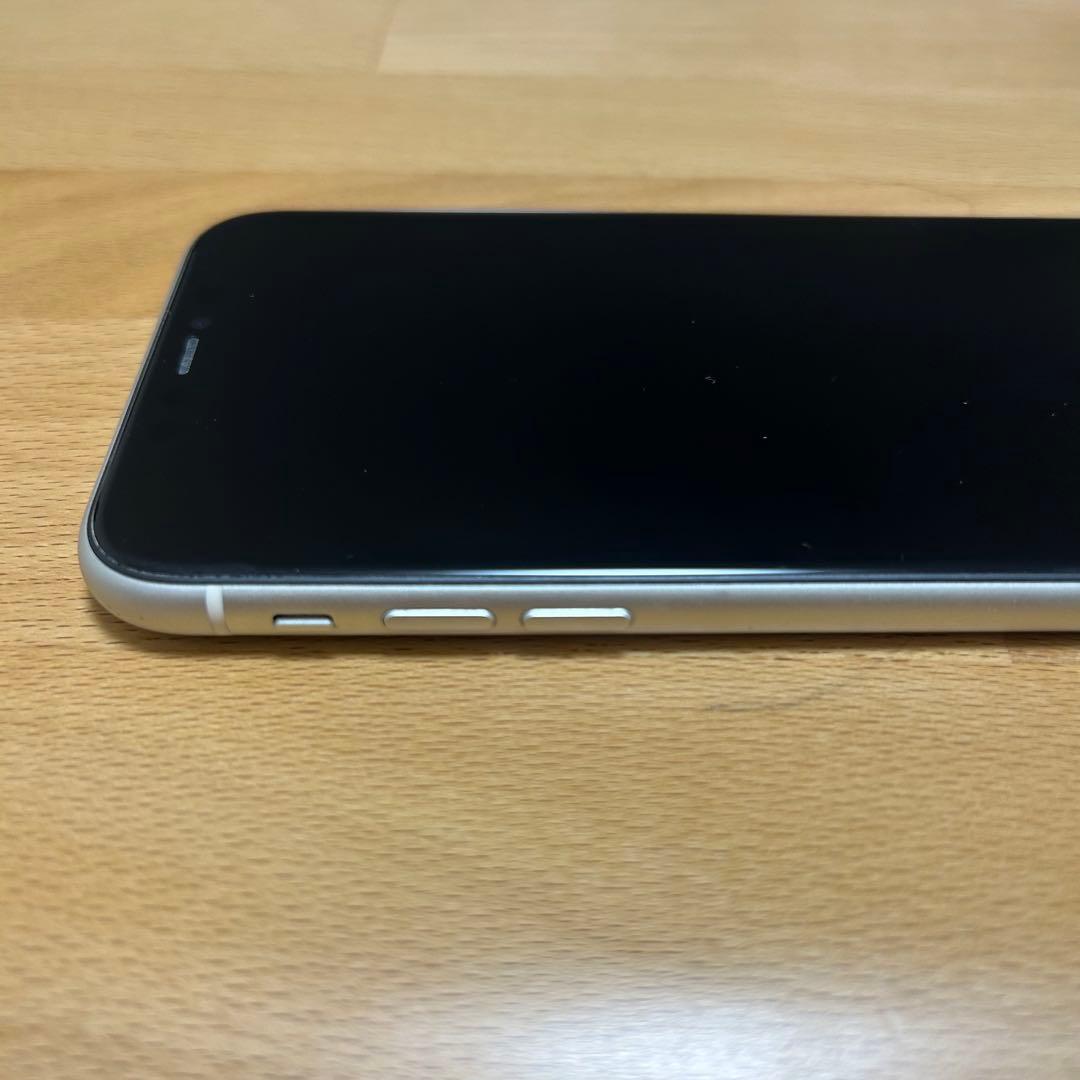 iPhone11 ホワイト 128GB バッテリー80%超え