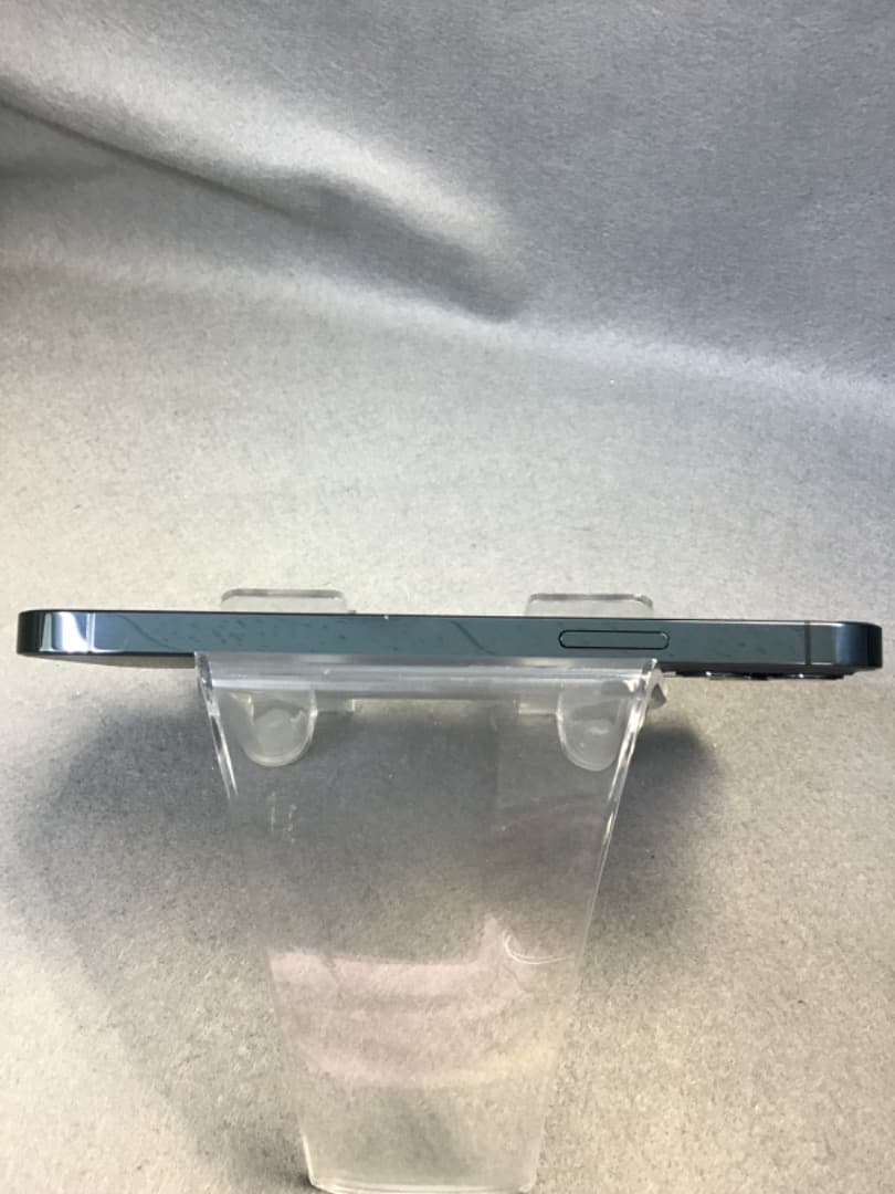 美品　国内版　SIMフリー　iPhone12Pro 256GBブルー色