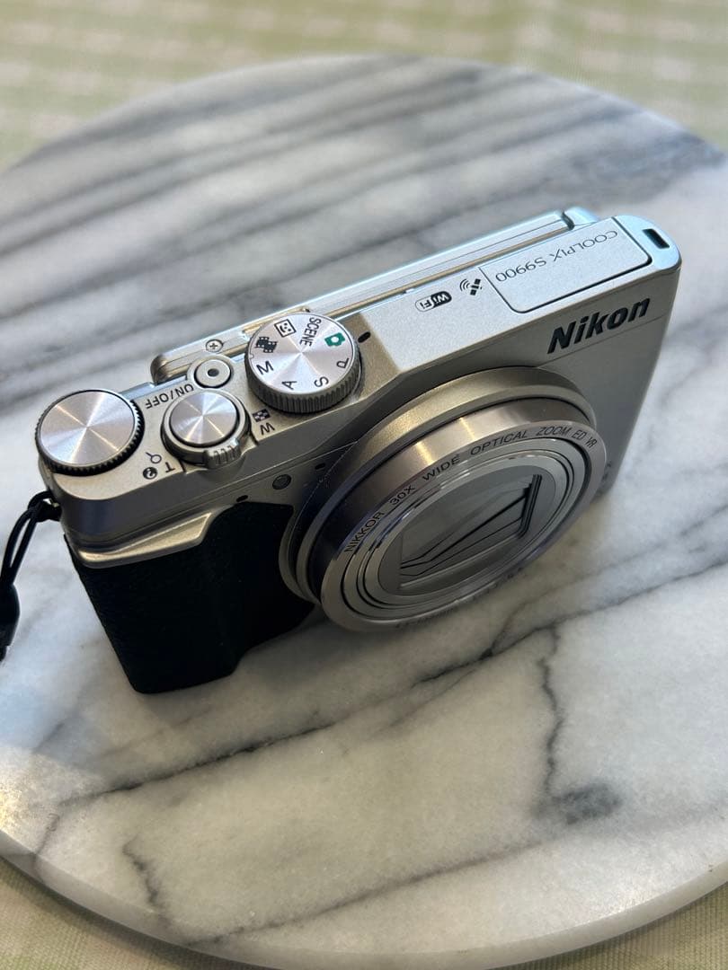 Nikon COOLPIX S9900コンパクトデジタルカメラ
