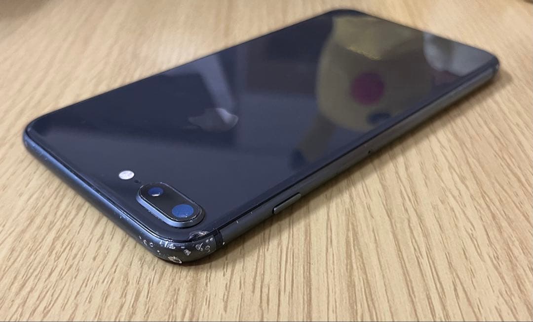 iPhone8plus 箱付き本体(アクセサリ無し)