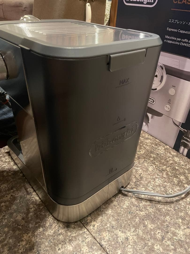 DeLonghi エスプレッソマシン EM450-M (中古)