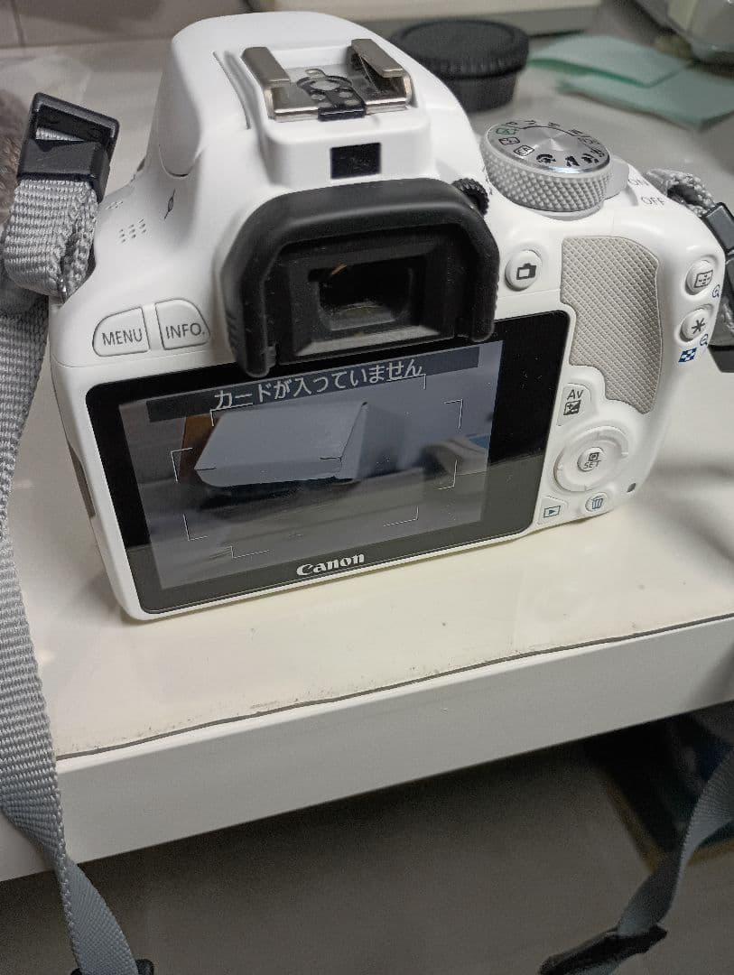 Canon EOS Kiss X7 ホワイト レンズ付き