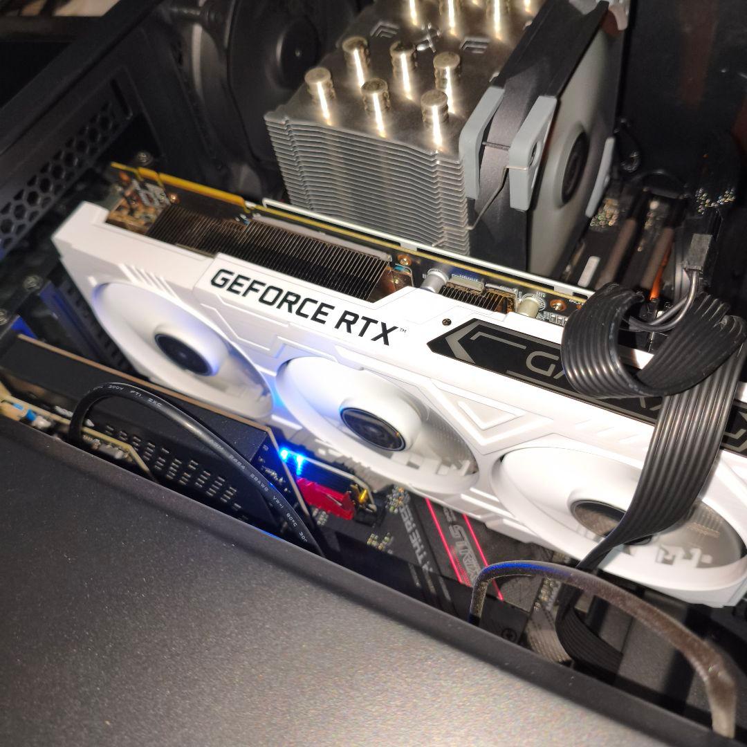 玄人志向GK-RTX2070SP-E8GB/WHITE/ RTX2070Supe
