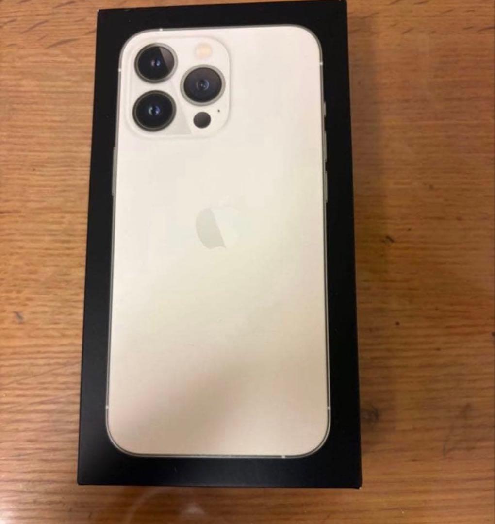 Apple iPhone 13 Pro シルバー 本体　ほぼ未使用品
