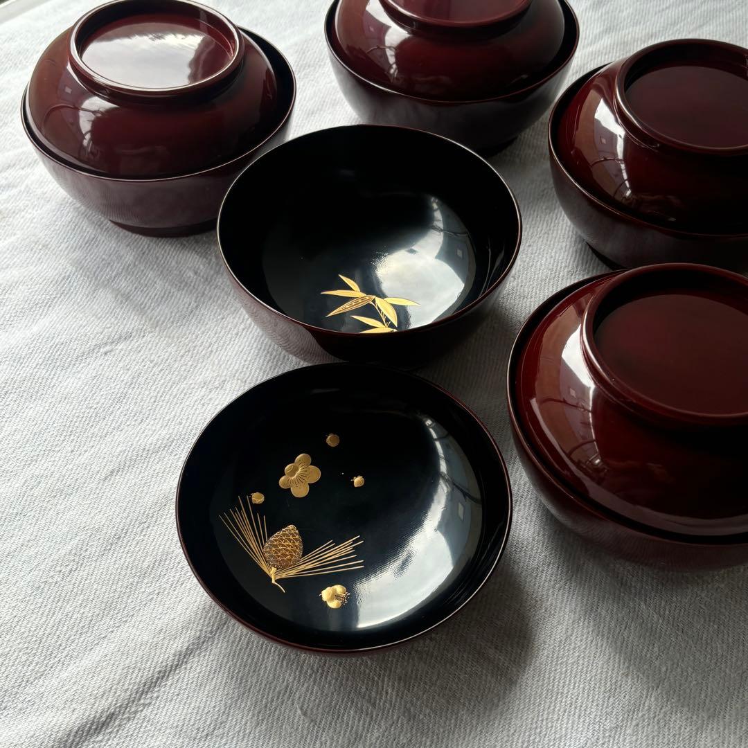 時代　溜塗漆に愛らしい松竹梅の蒔絵お椀5点　梅、松の実（検輪島塗蒔絵椀雑煮椀