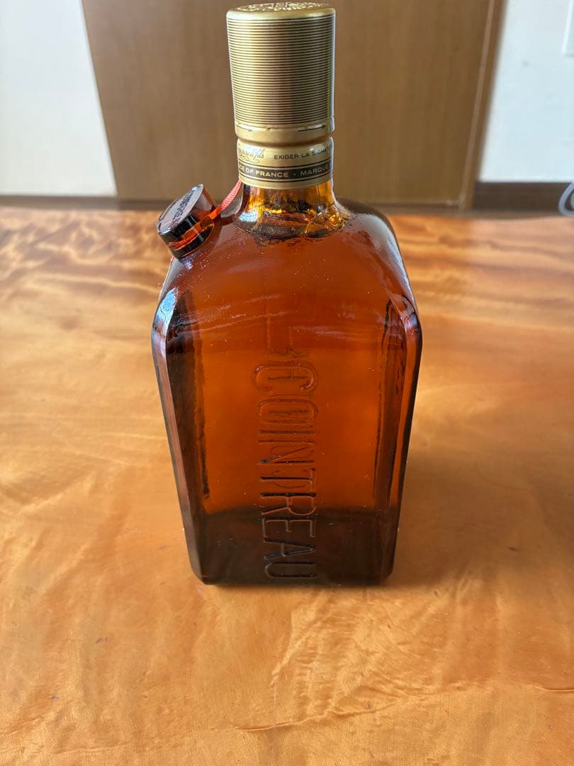 コアントローオールドボトル　古酒Cointreau 40% フランス