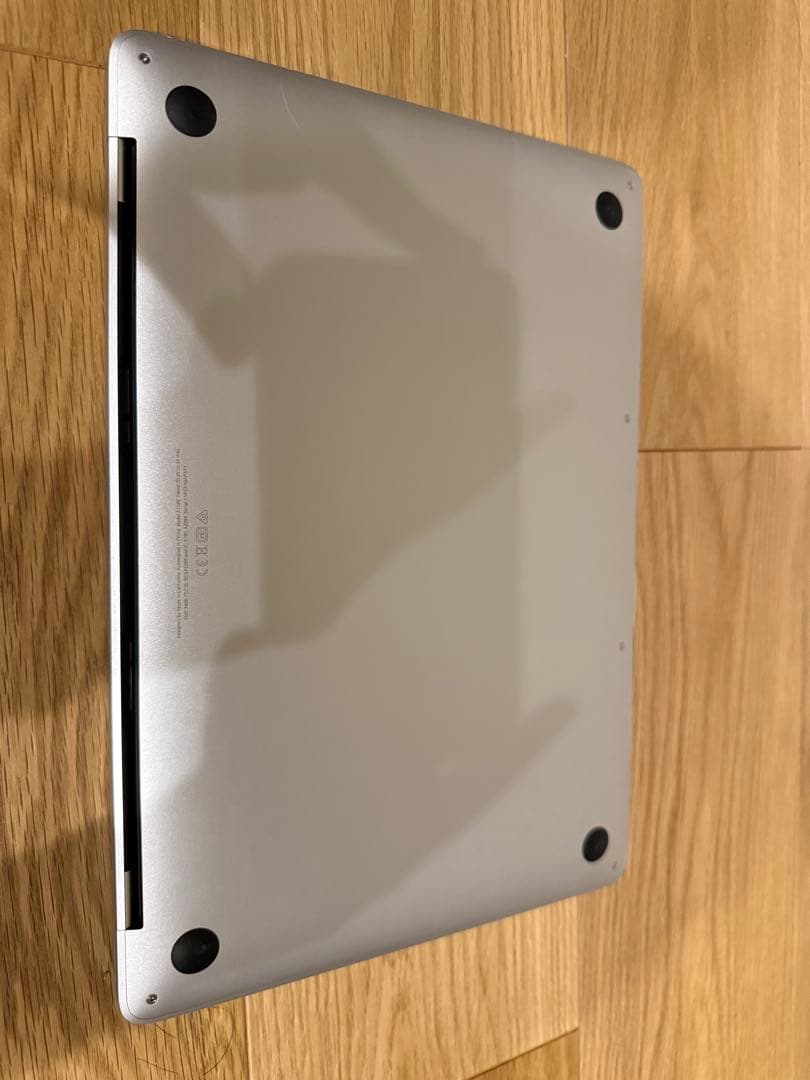 MacbookPro 2020 13インチ256GB