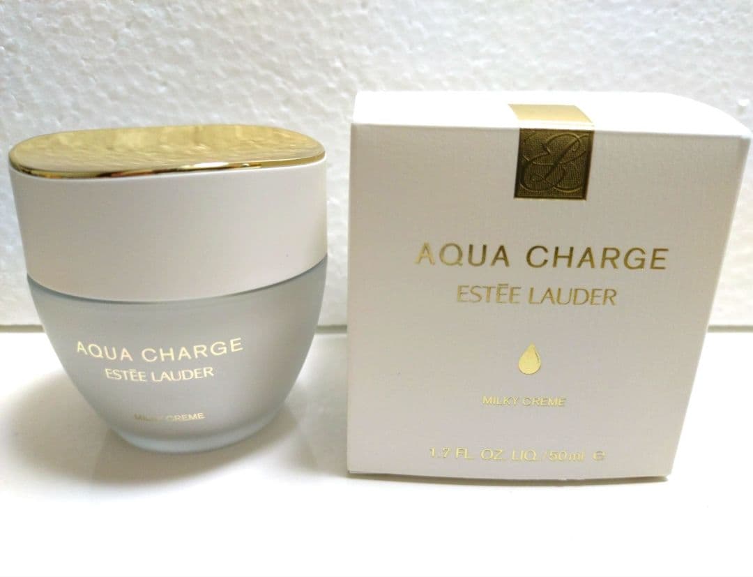 美品 エスティ ローダー アクアチャージ薬用ミルキークリーム 50ml