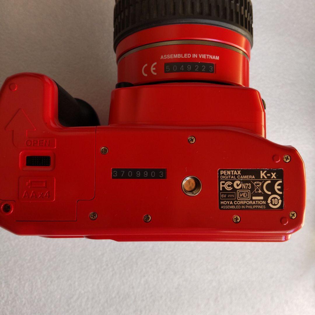 綺麗なレッド色の美品です。PENTAX K-x デジタル一眼レフカメラ