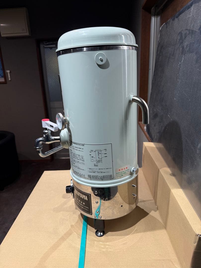 電気湯沸器　給湯器　DE-特号(置台式) 細山熱器株式会社