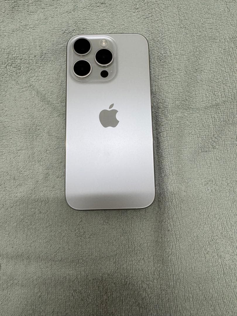 A*n様 Apple iPhone 15 Pro 訳あり(説明確認してください)