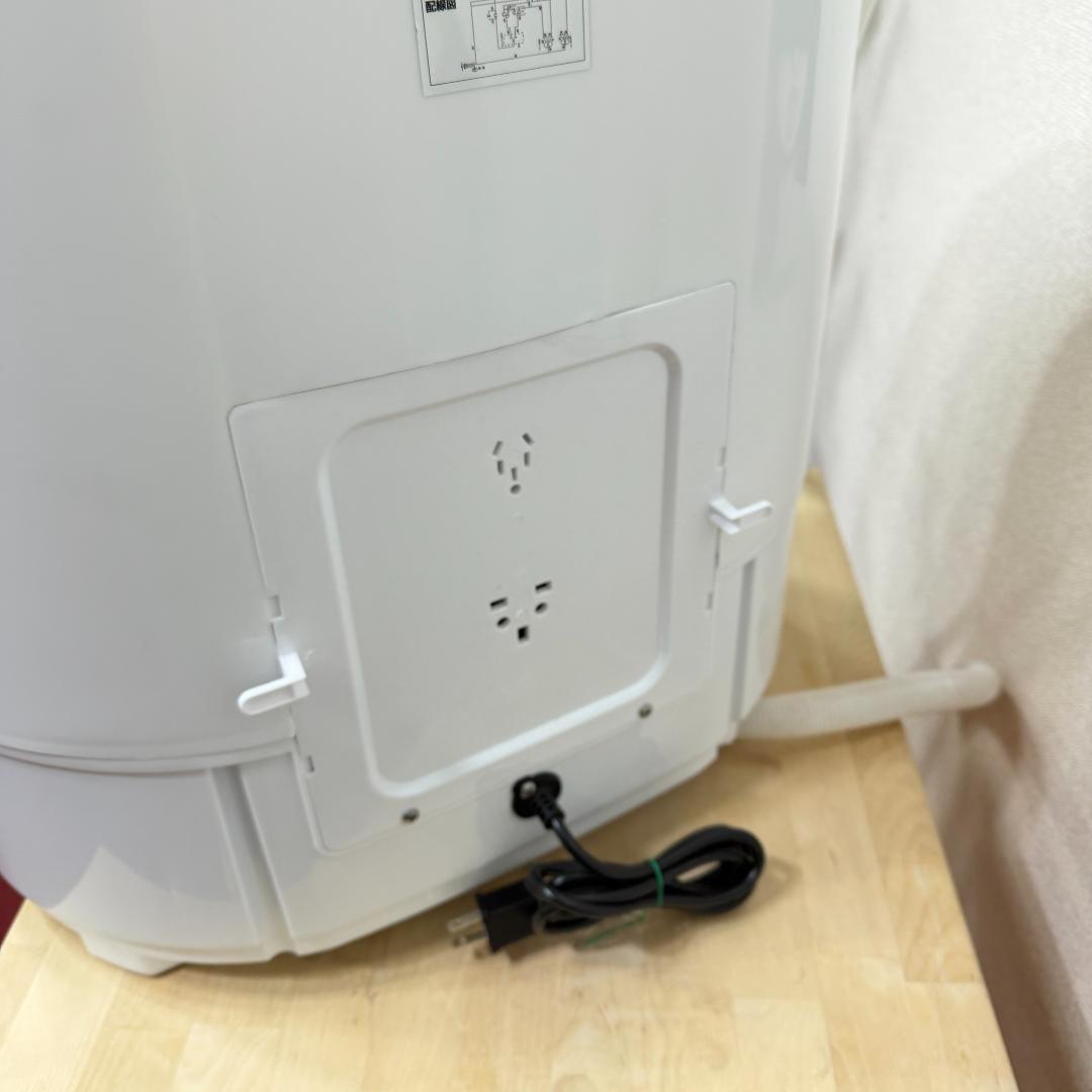 2025年製 ポータブル二槽式洗濯機　ホワイト