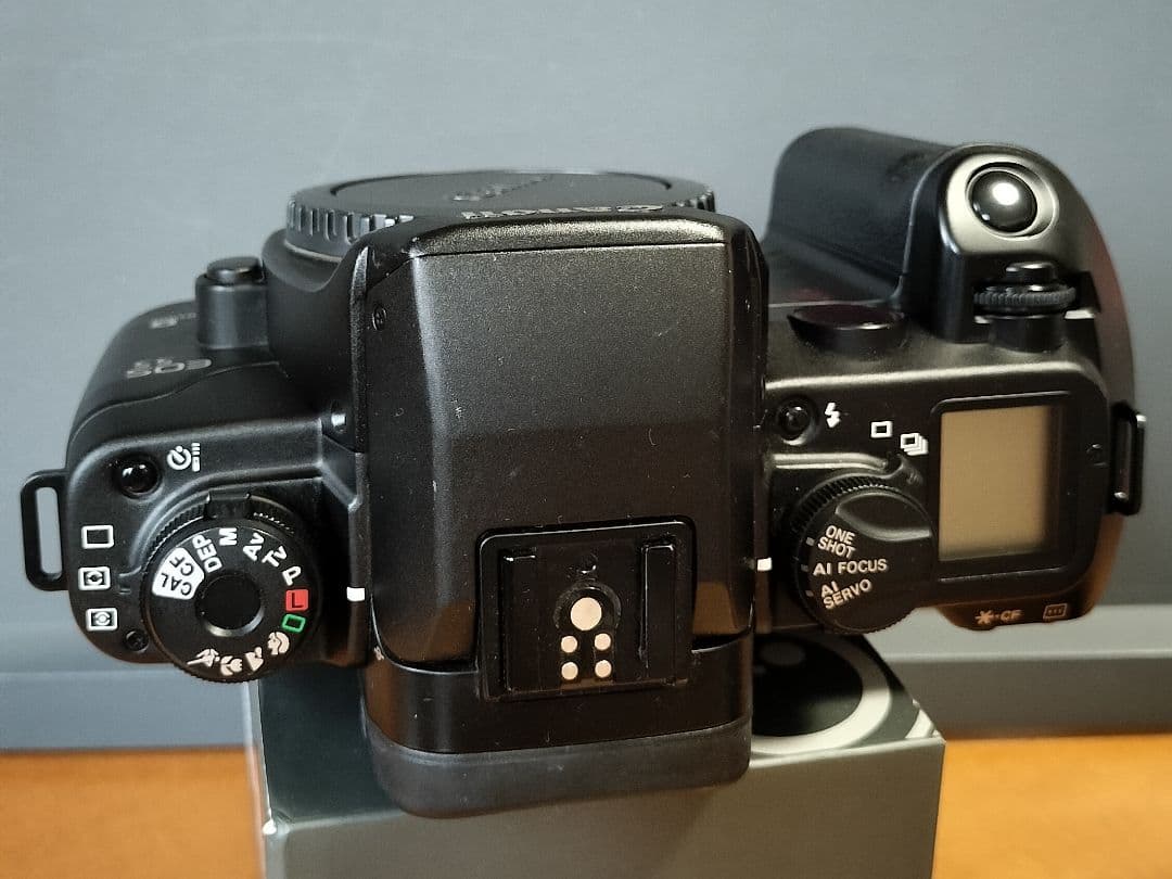 Canon EOS 55 ボディ 電池付【美品・動作確認済み】