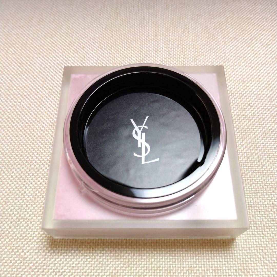YSL オールアワーズ　ハイパールースパウダー 04 ラベンダー