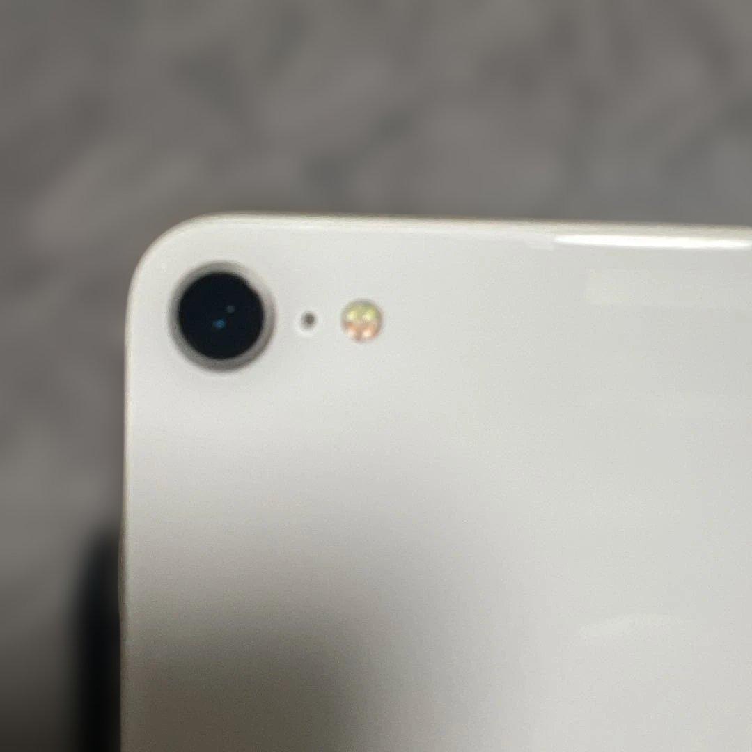 Apple iPhone SE（第3世代）64GB SIMフリー　本体