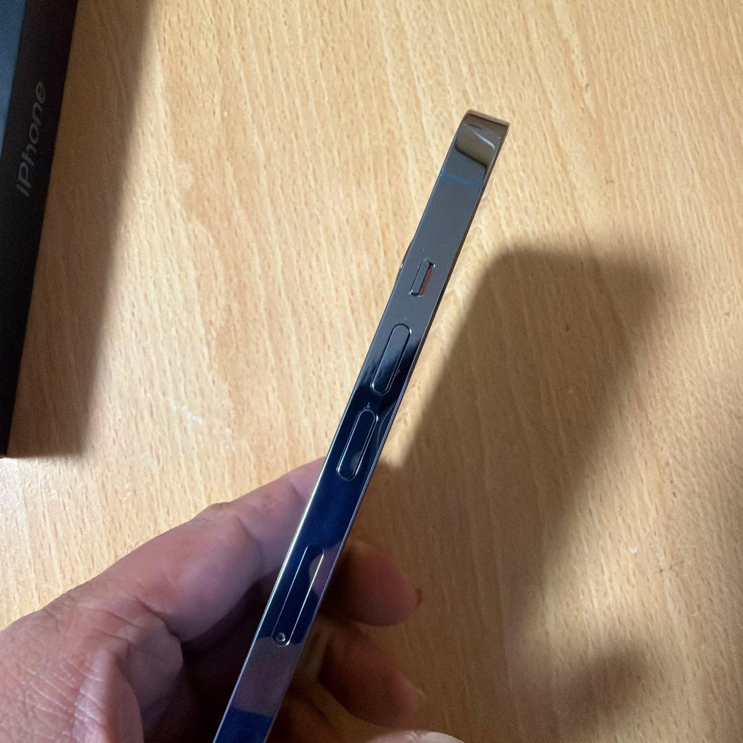 Apple iPhone 13 Pro 256GB カメラレンズ割れ　ジャンク品