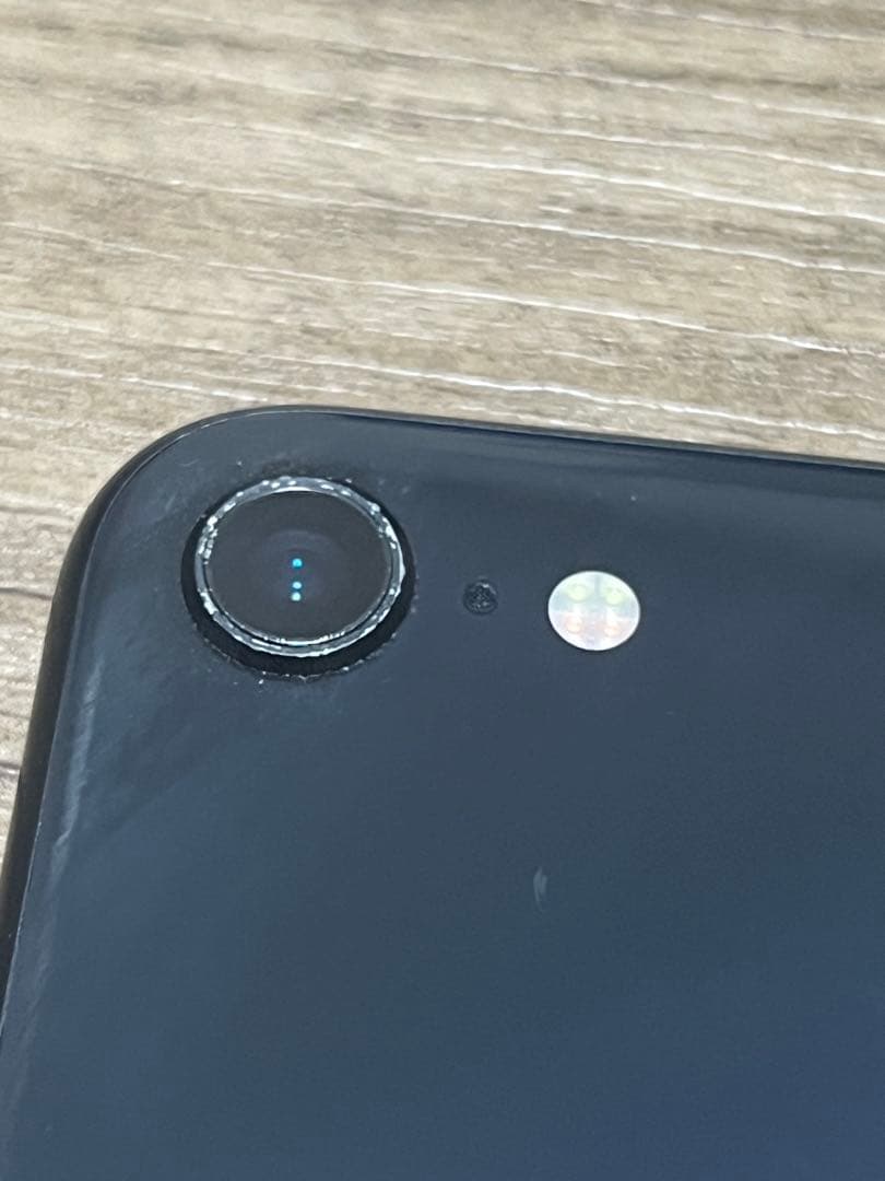お*り様 Apple iPhoneSE 2 ブラック　128GB