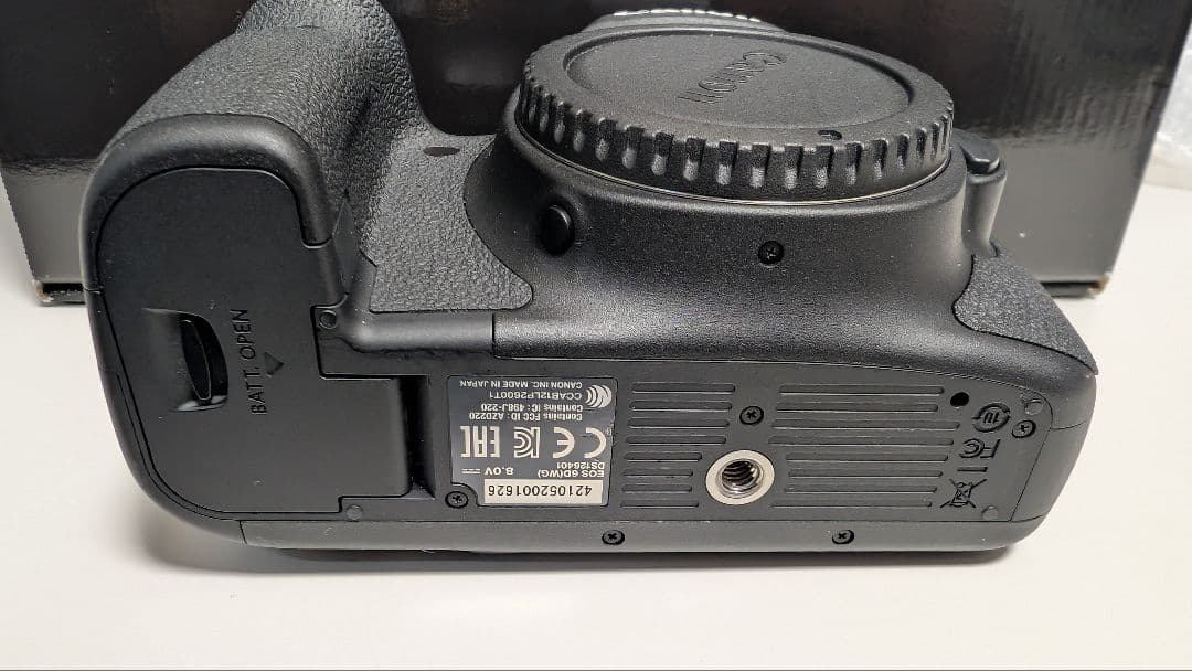 Canon EOS 6D デジタル一眼レフカメラ　本体