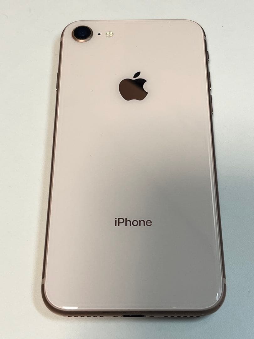 正常動作　SIMフリー　iPhone 8 64GB 美品です
