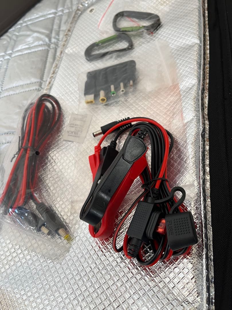 太陽光折りたたみ式60Wソーラーパネル充電器 AP-SP-020