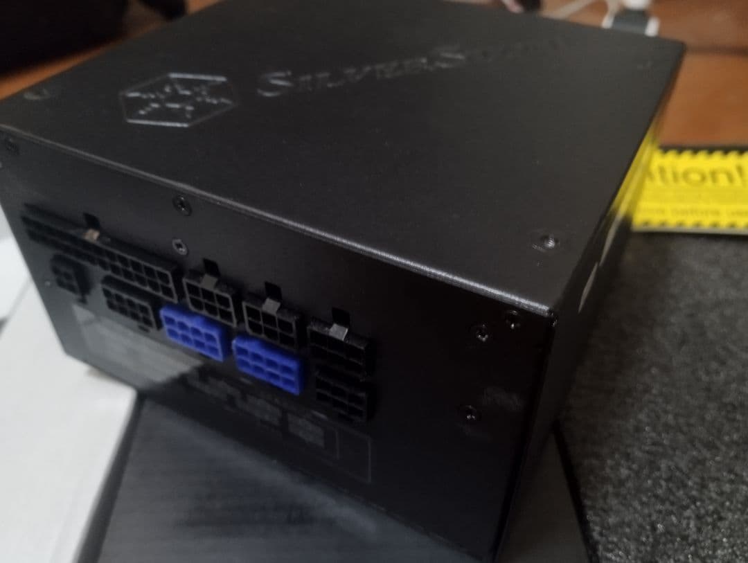超美品 SilverStone ST75F-PT Platinum電源 750W