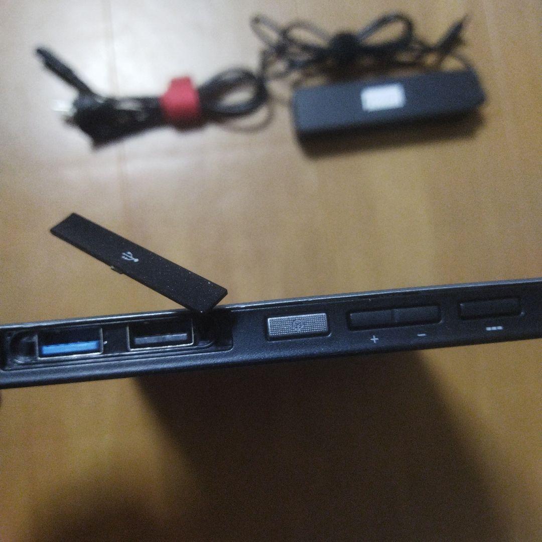 富士通　ARROWS TAB Q736