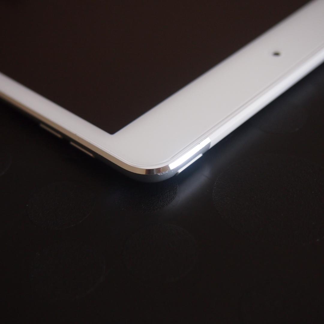 美品 Apple iPad mini4 シルバー 本体64G