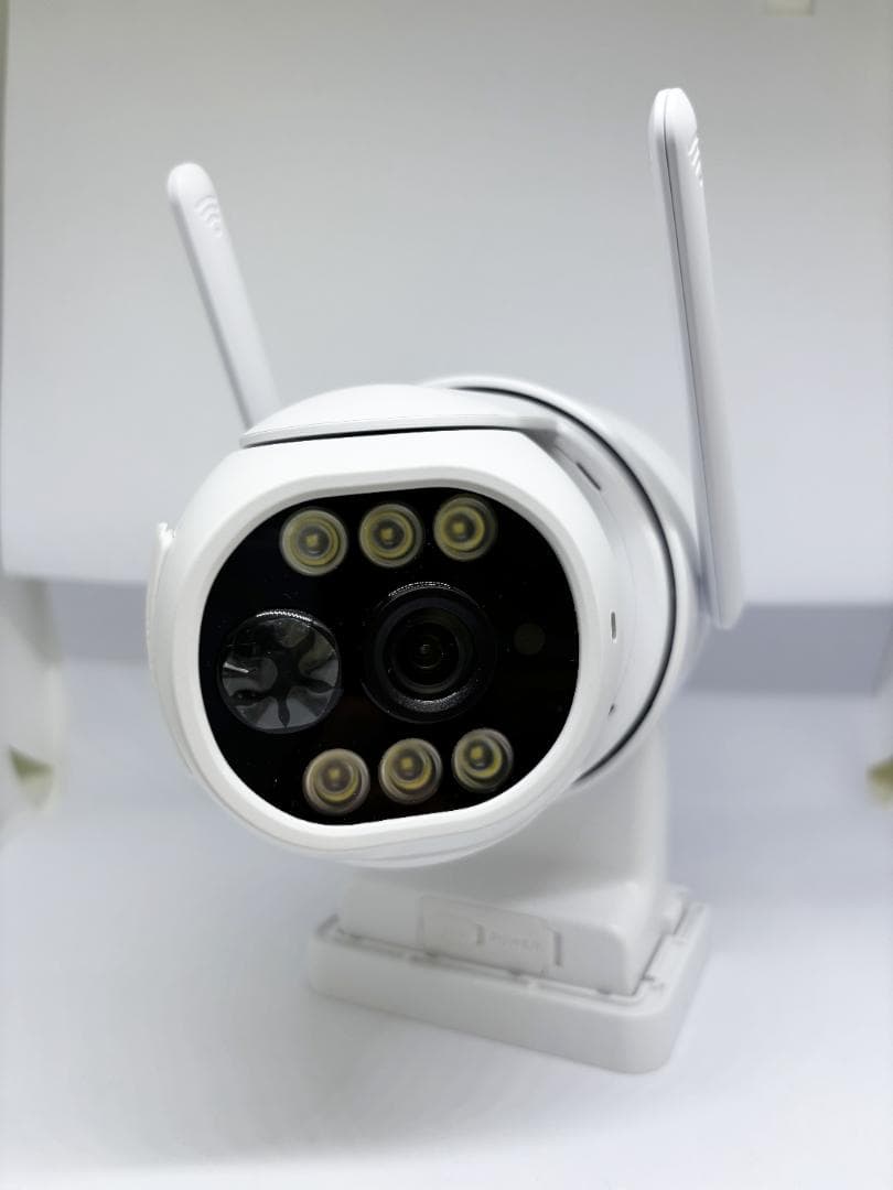 防犯カメラSecuGUARDSC-DM44 ソーラーパネル付き　新品未使用