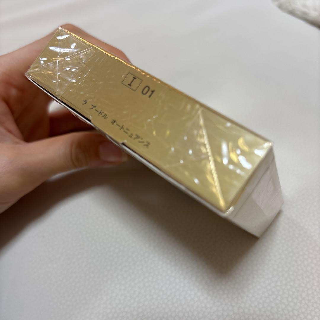 新品未使用Elegance La Poudre Haute-Nuance 01