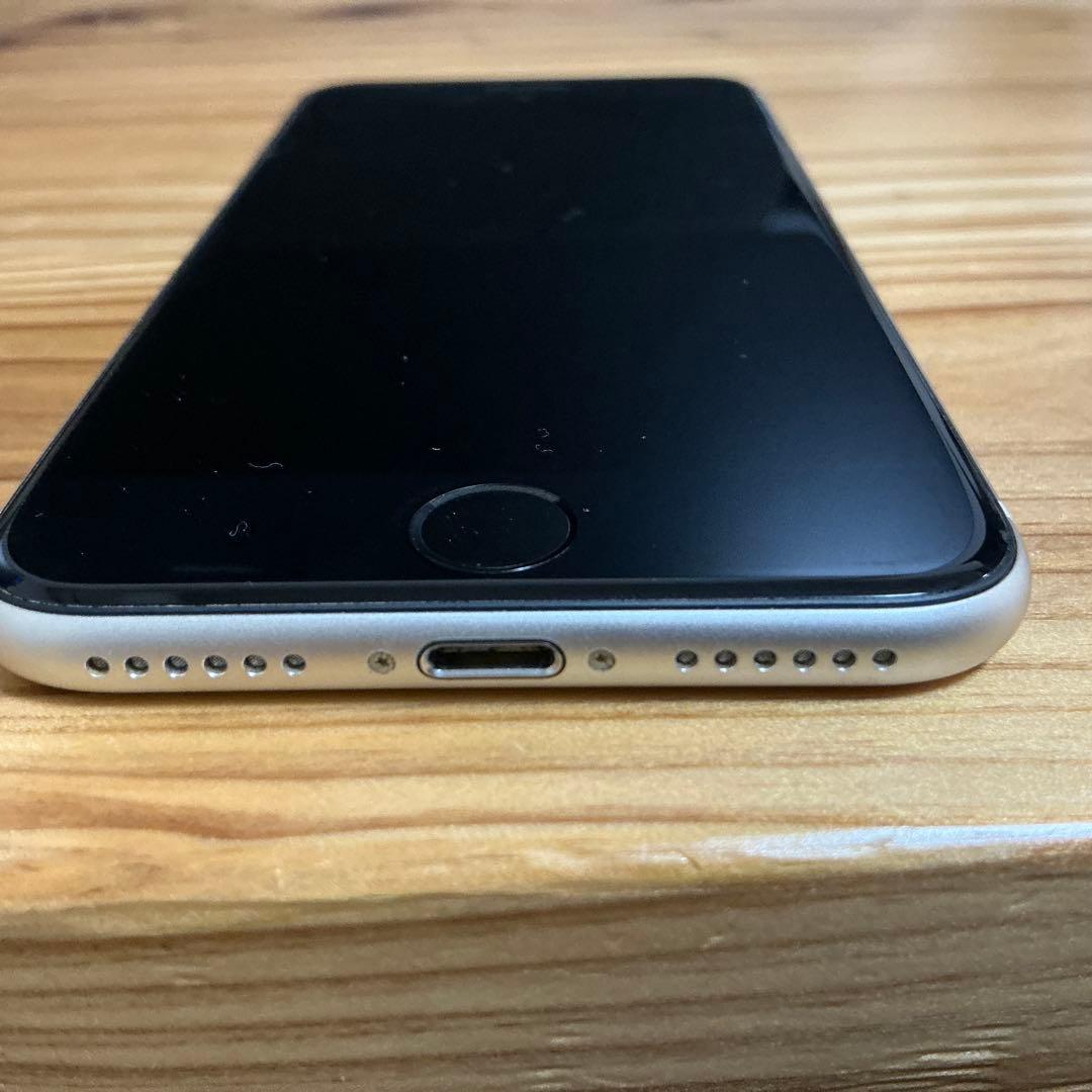 Apple iPhone SE 第3世代64GB スターライト