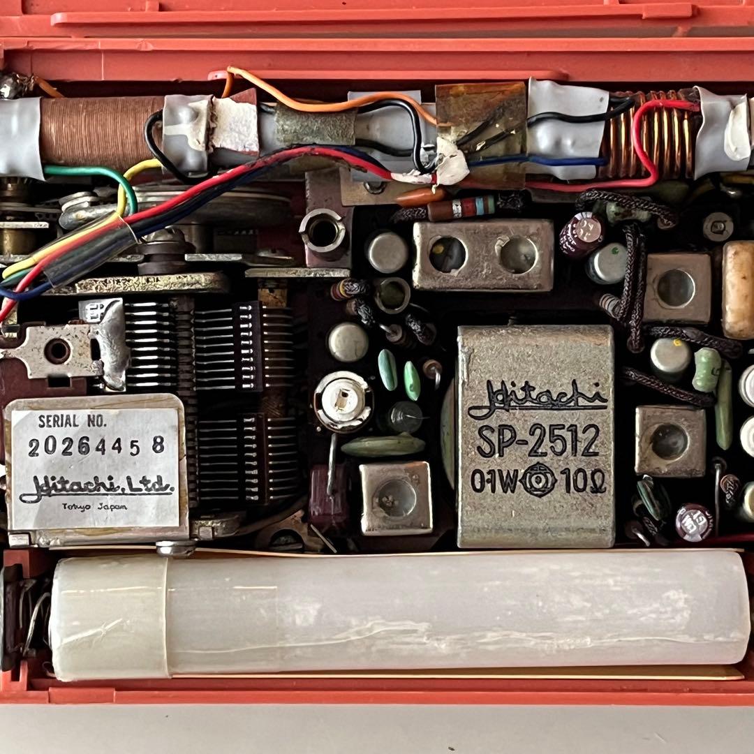 日立トランジスターラジオ Kelly WH 822 ケース付き　未使用品　昭和