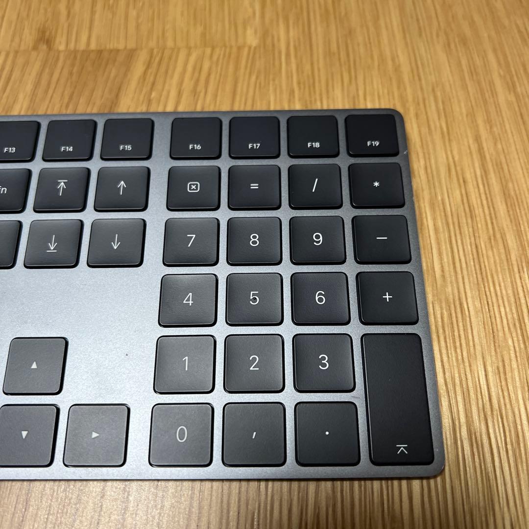 Apple Magic Keyboard（テンキー付き）- 日本語（JIS）黒