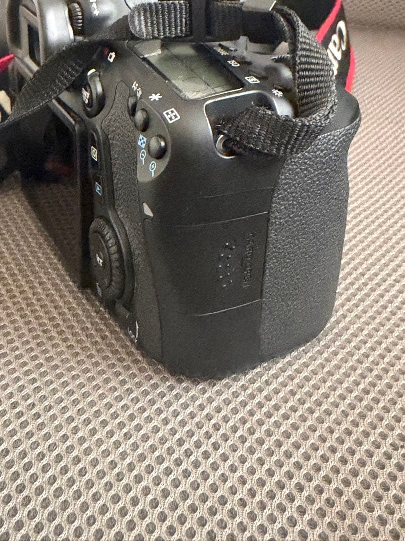 Canon EOS 70D ズームレンズキットデジタル一眼レフカメラ
