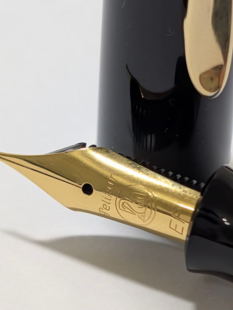 Pelikan Classic M200 EF マーブルグリーン