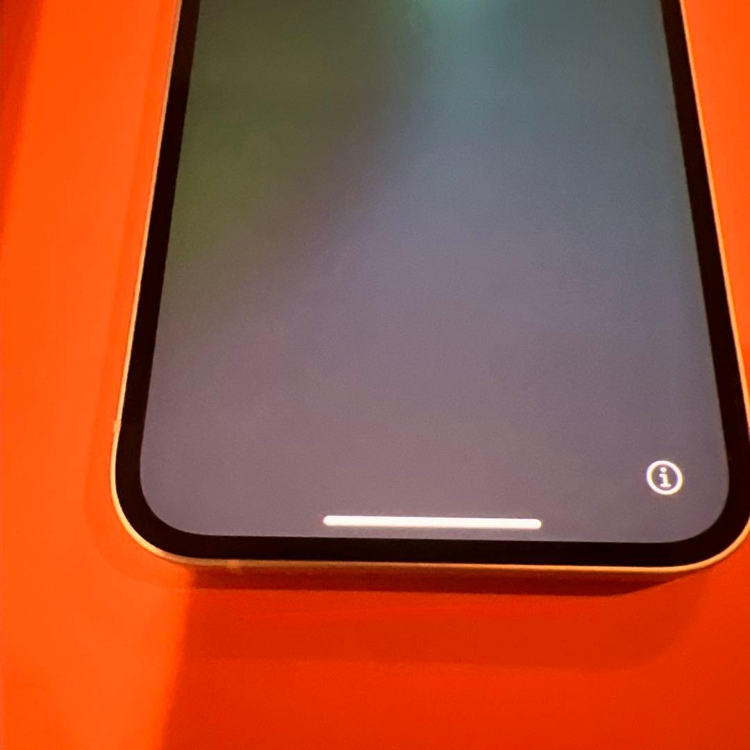 【超美品】iPhone 12 ホワイト箱付き　本体　SIMロックなし　早い者勝ち