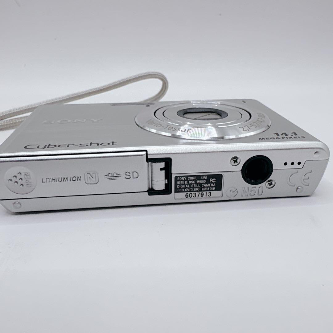 美品 Sony Cyber-shot DSC-W550 デジタルカメラ　シルバー