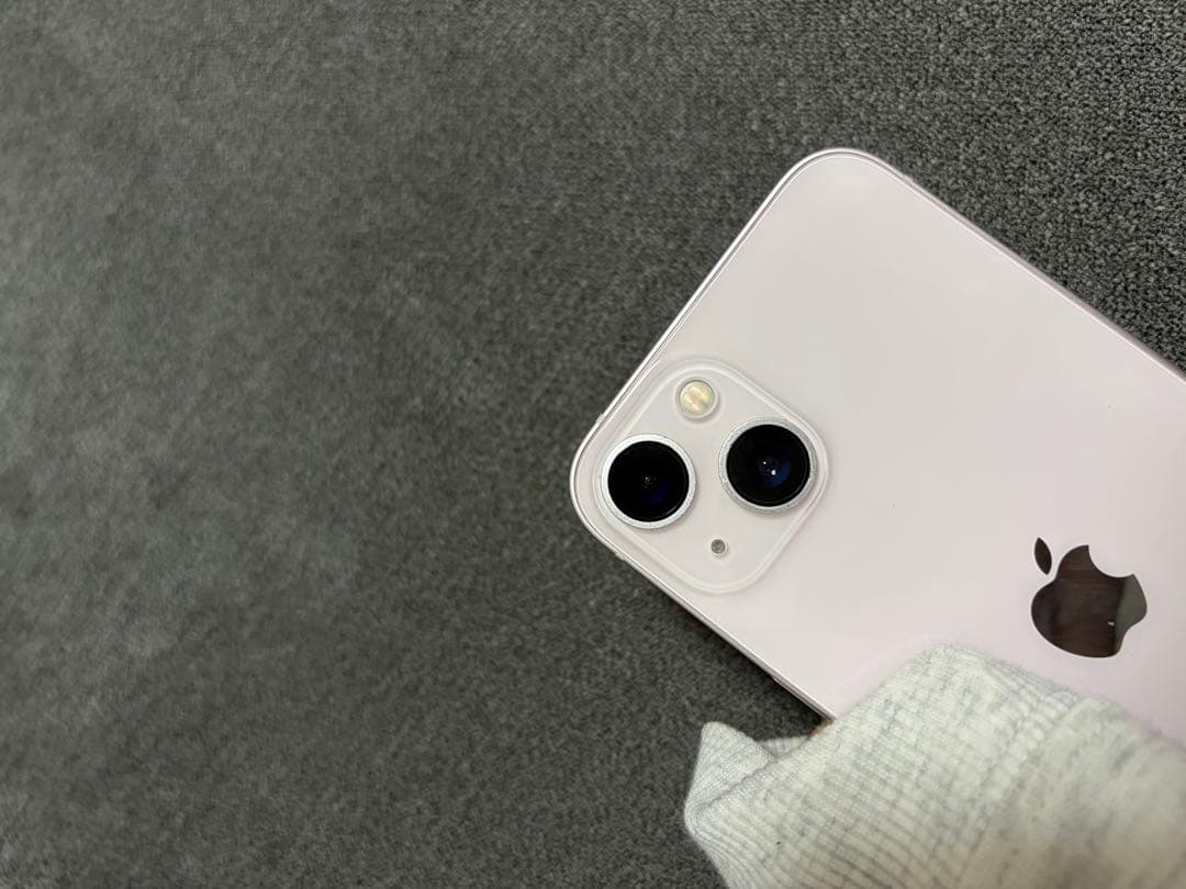iPhone13 ピンク
