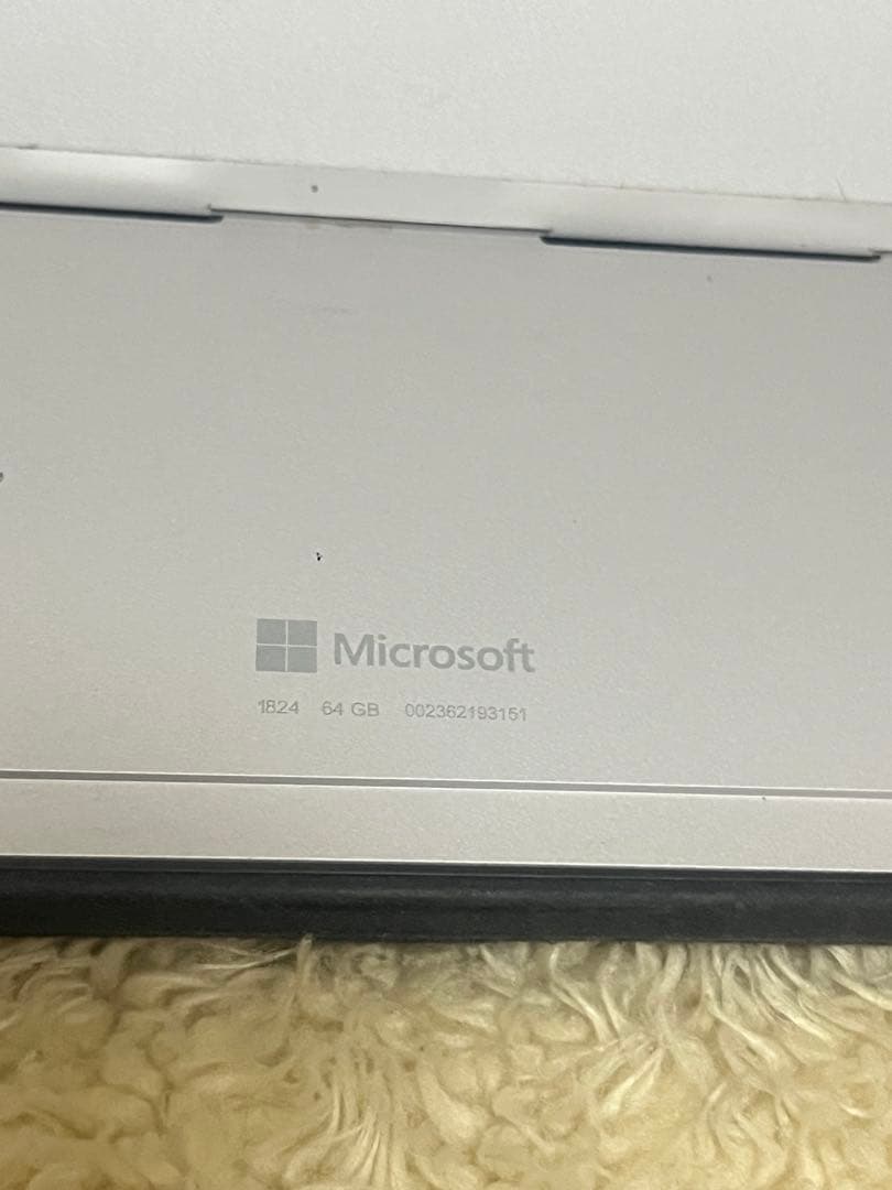 【Microsoft】surface go 64G 充電器付き　動作確認済み